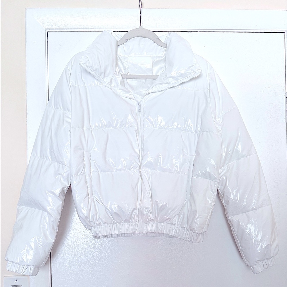 Women’s Crop Puffer Jacket | M